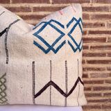 Housse de coussin marocaine blanche faite à la main (45 x 45 cm)