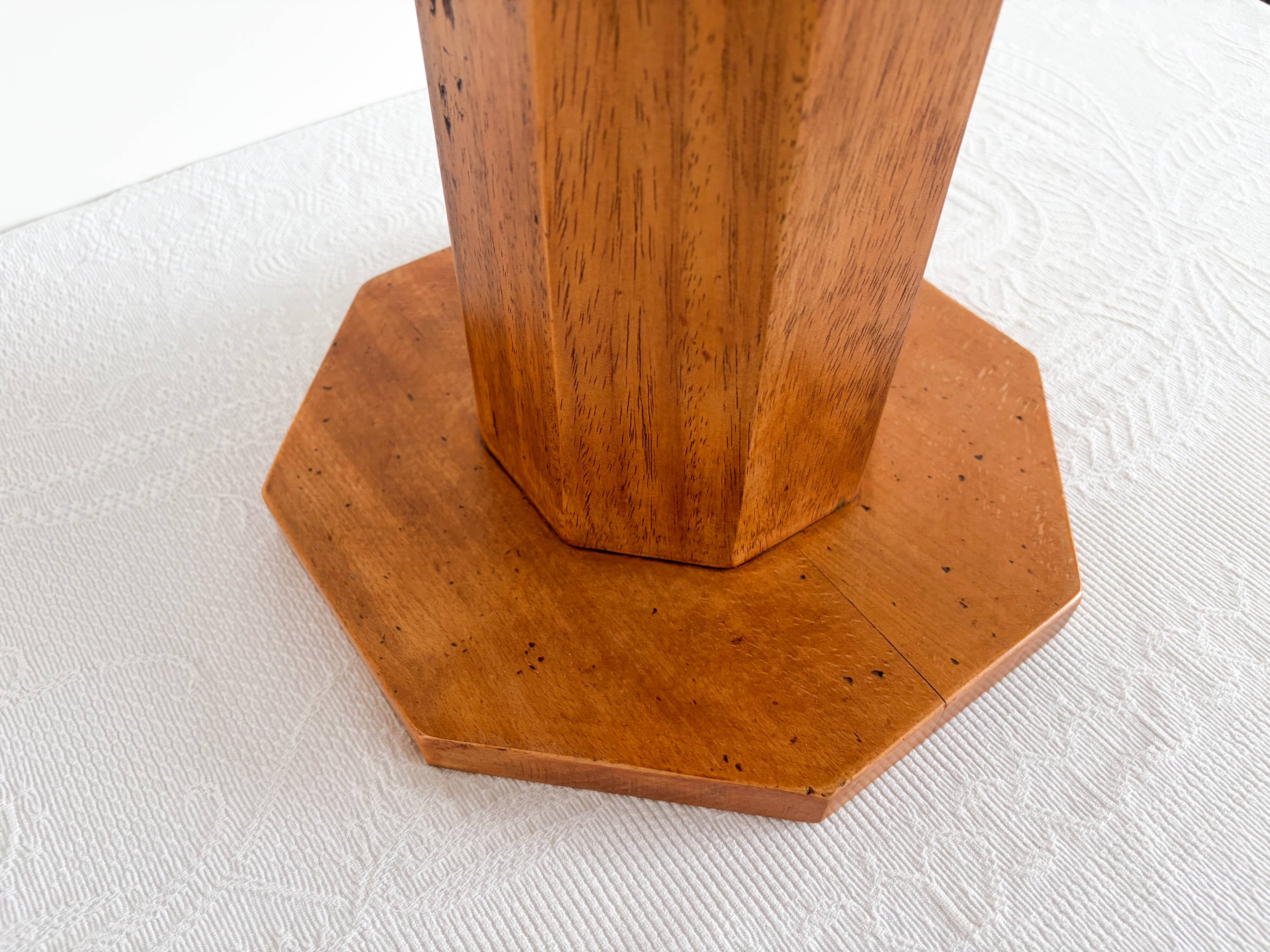 Art Deco guéridon from the 1930s in walnut and oak.
