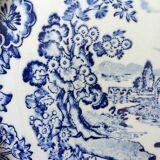 Assiette murale en céramique bleue signée Royal Swan, Angleterre, 1950