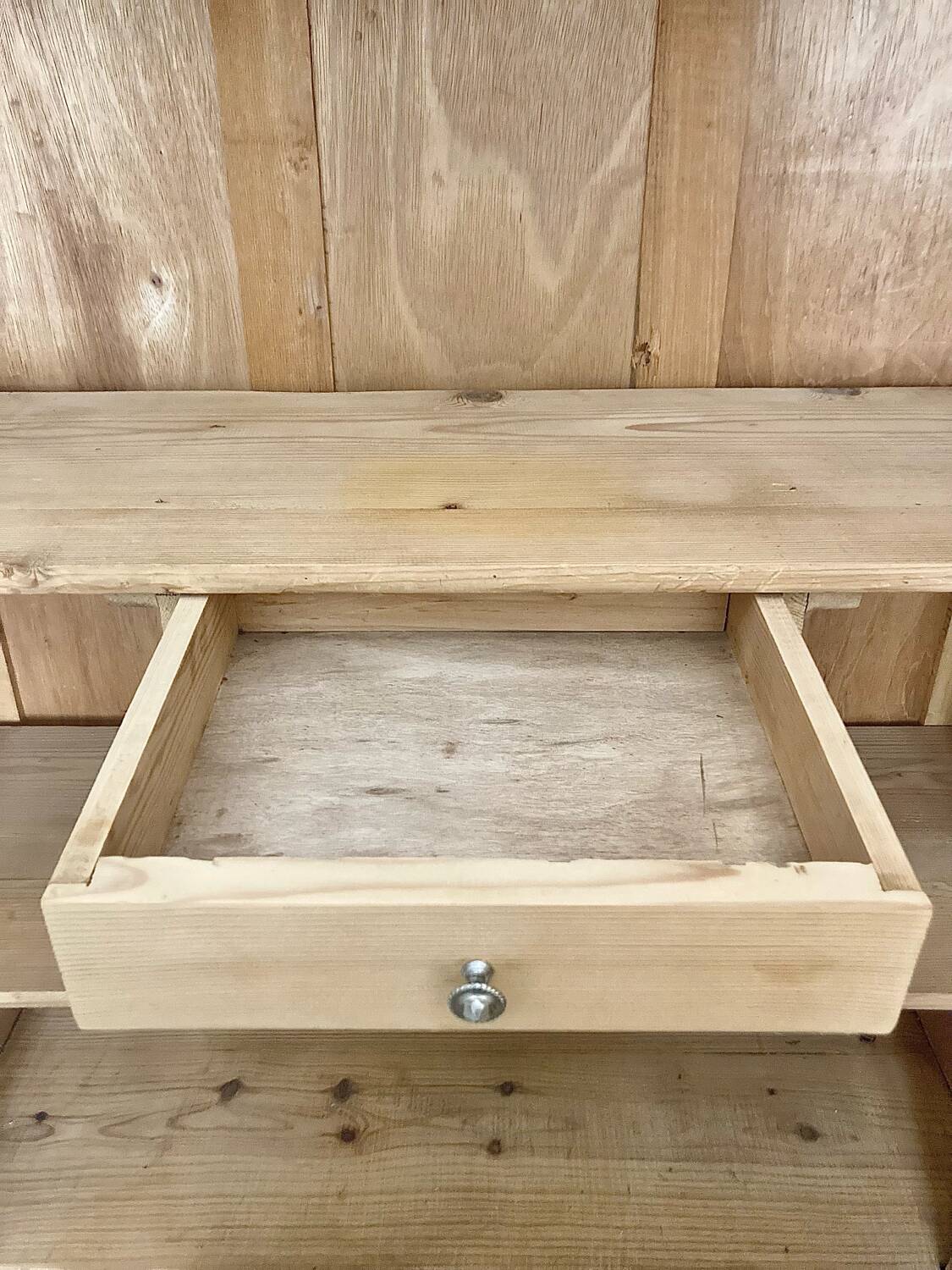 Small Parisian wardrobe