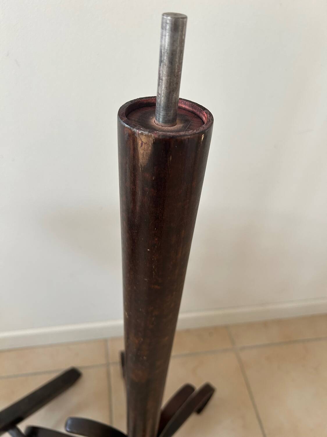 Baumann style 1960 swivel parrot coat rack in bent wood