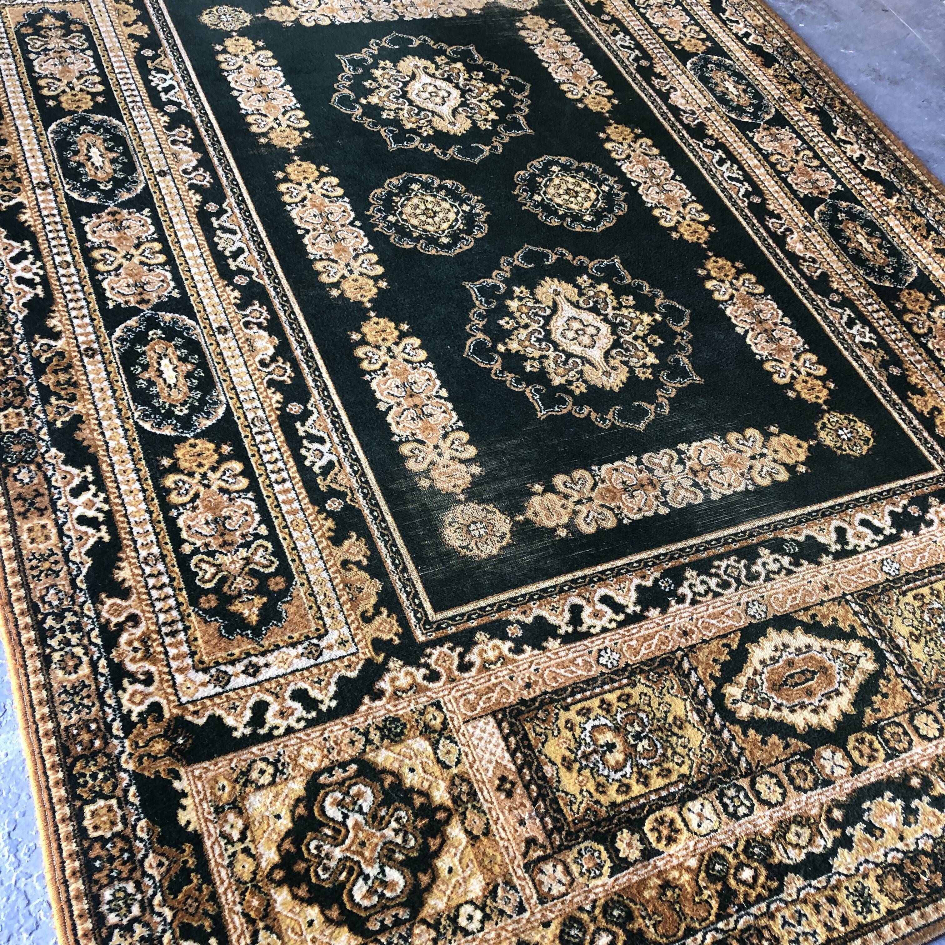Oriental carpet 169x236, dominant gold and green