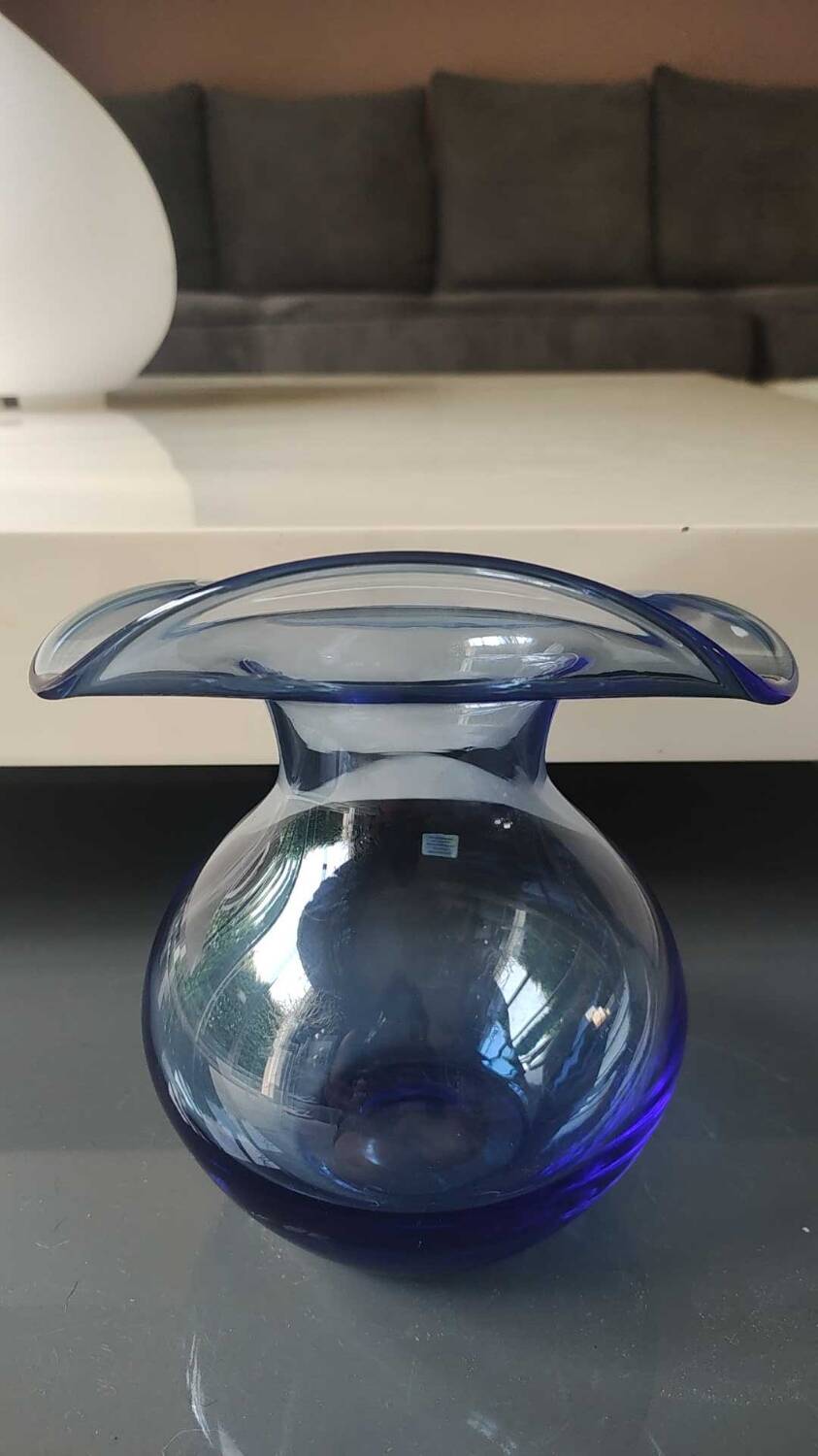 Bohemia Selection ball vase in handmade crystalline. Cobalt blue.