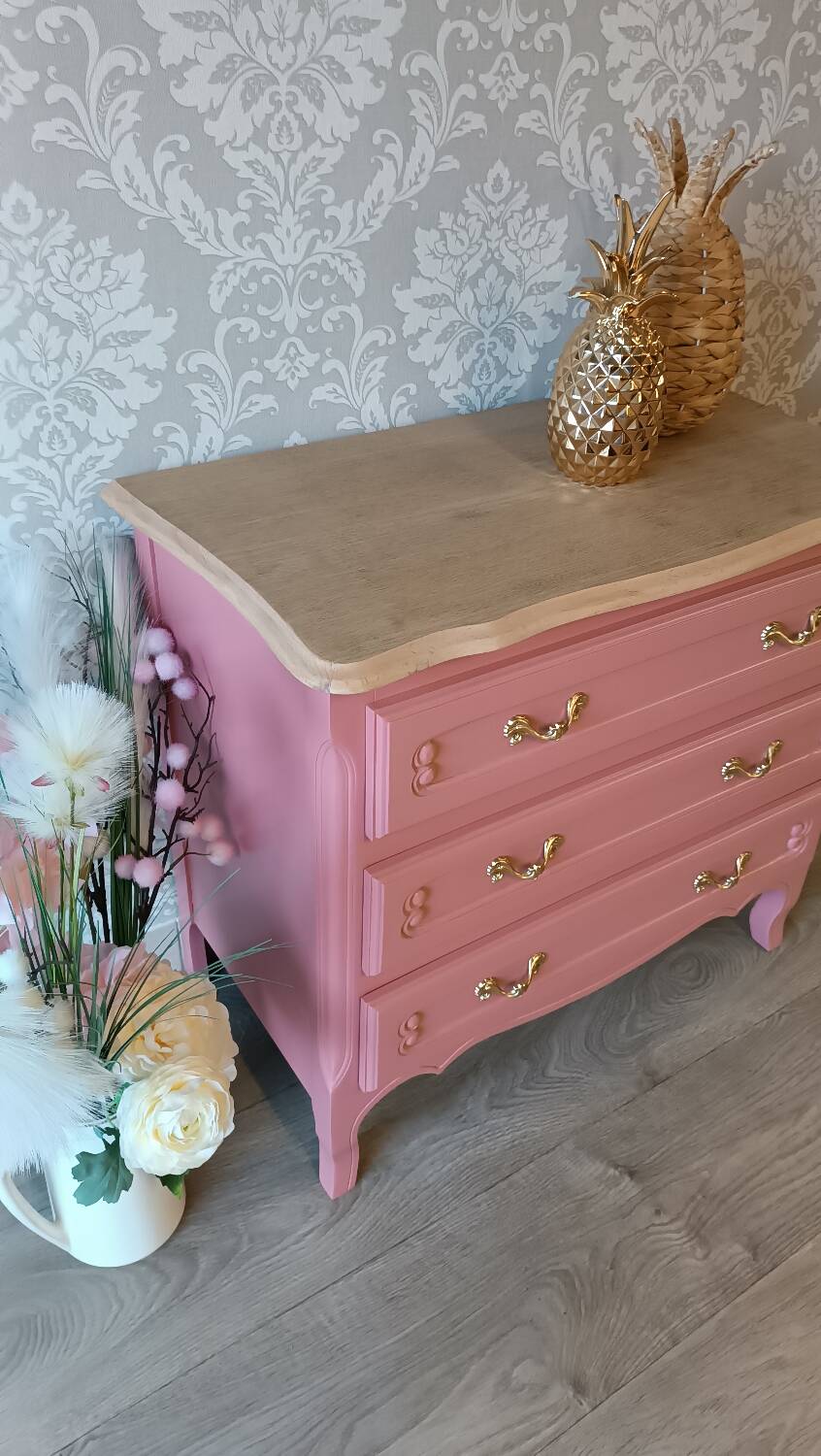 Refurbished chest of drawers