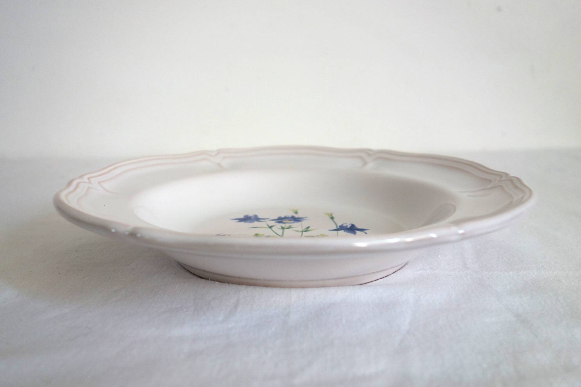 10 deep plates pierre motton for gien circa 1930