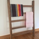 Decorative scale