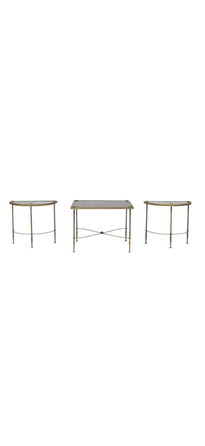 Table basse tripartite style Maison Jansen en laiton, bronze et verre