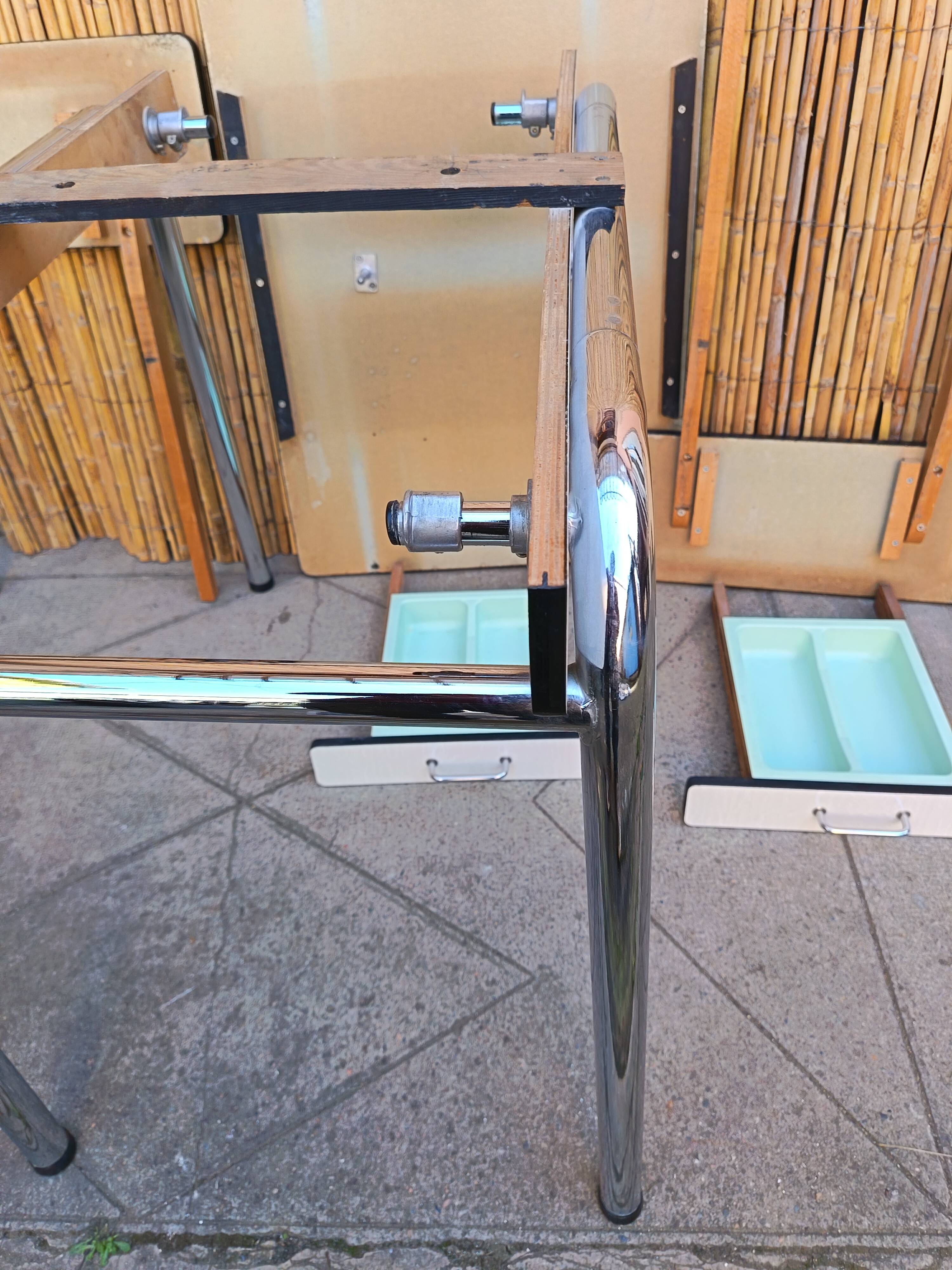 Formica table extensions