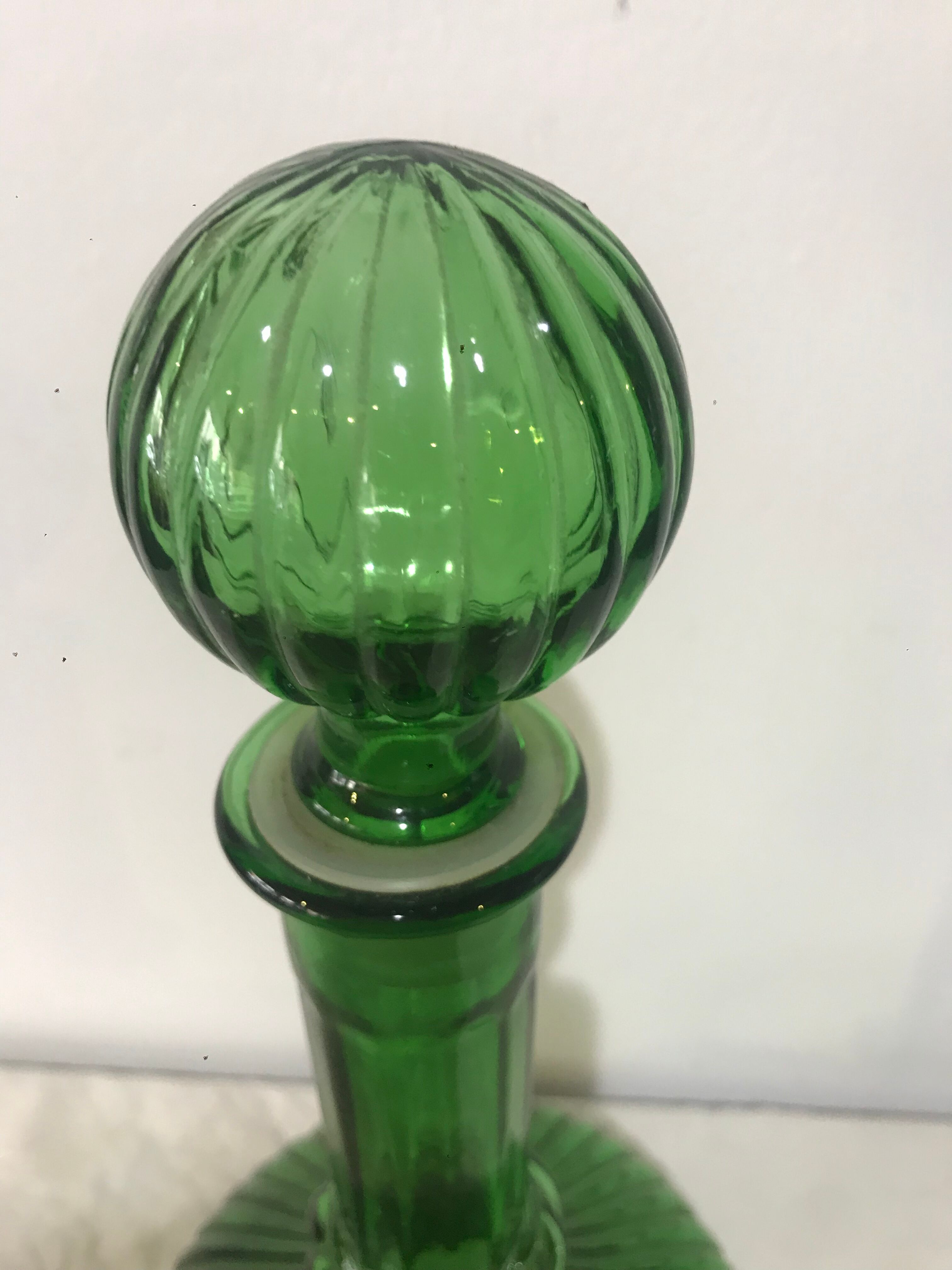 Glass carafe