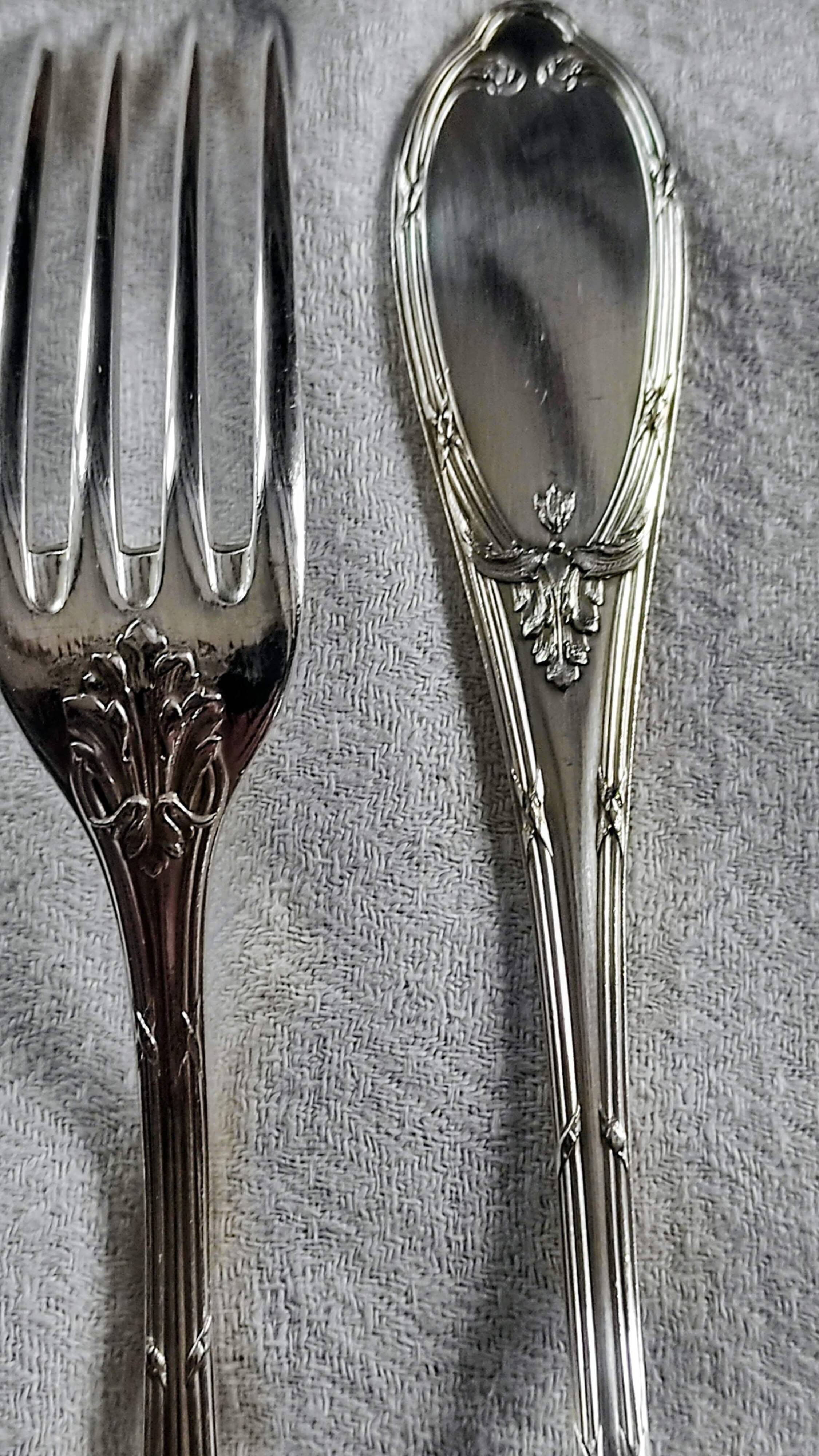 12 silver-plated metal forks by Félix Frères