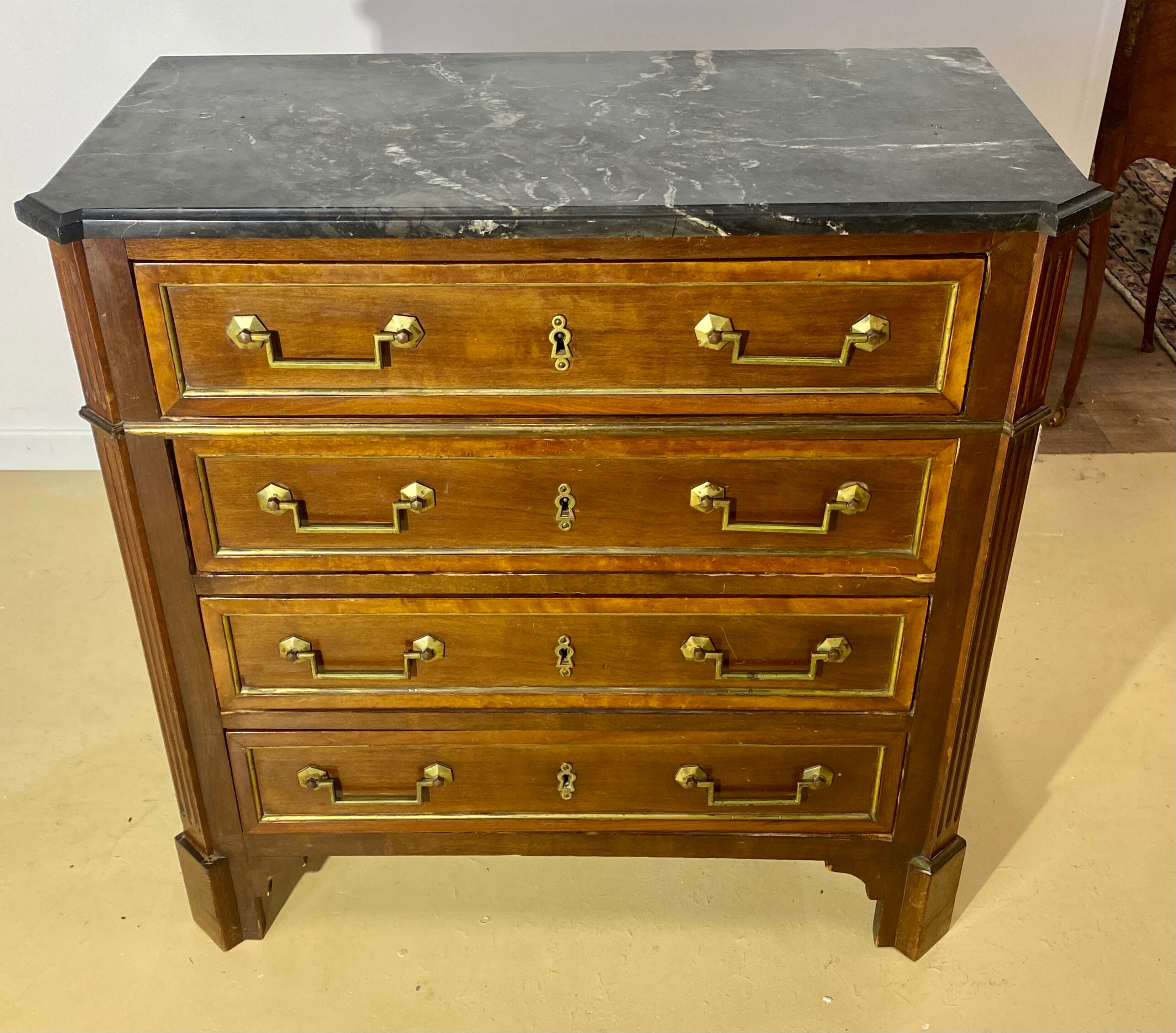 Commode Style Louis XVI