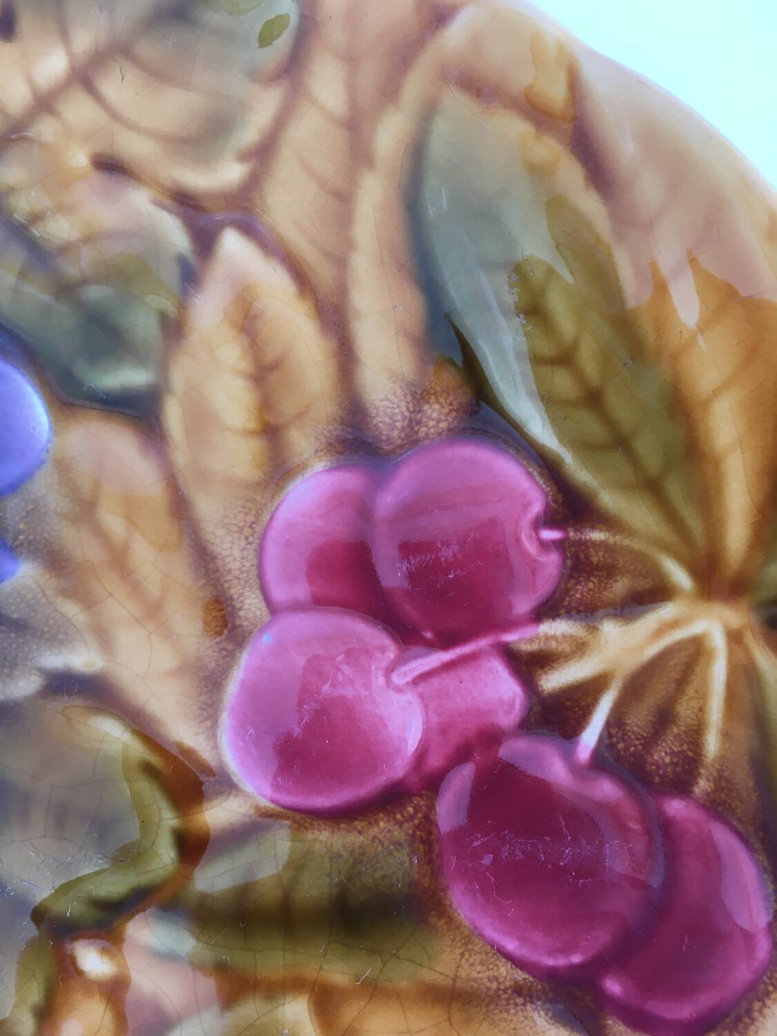 Sarreguemines barbotine dish