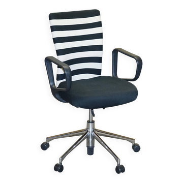 Vitra ergonomic office chair