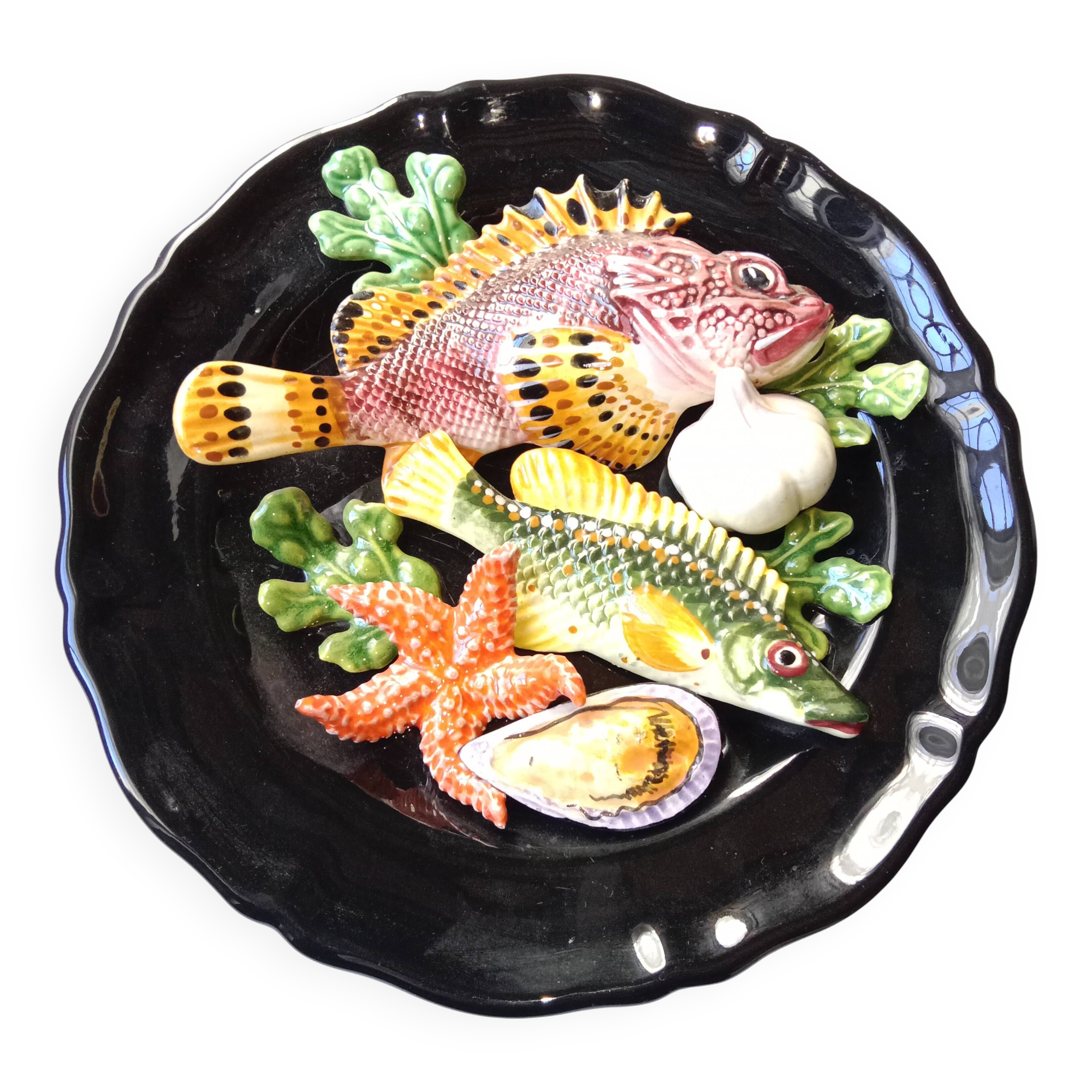 Assiette en Barbotine style 1970 Vallauris Poissons Étoile de Mer