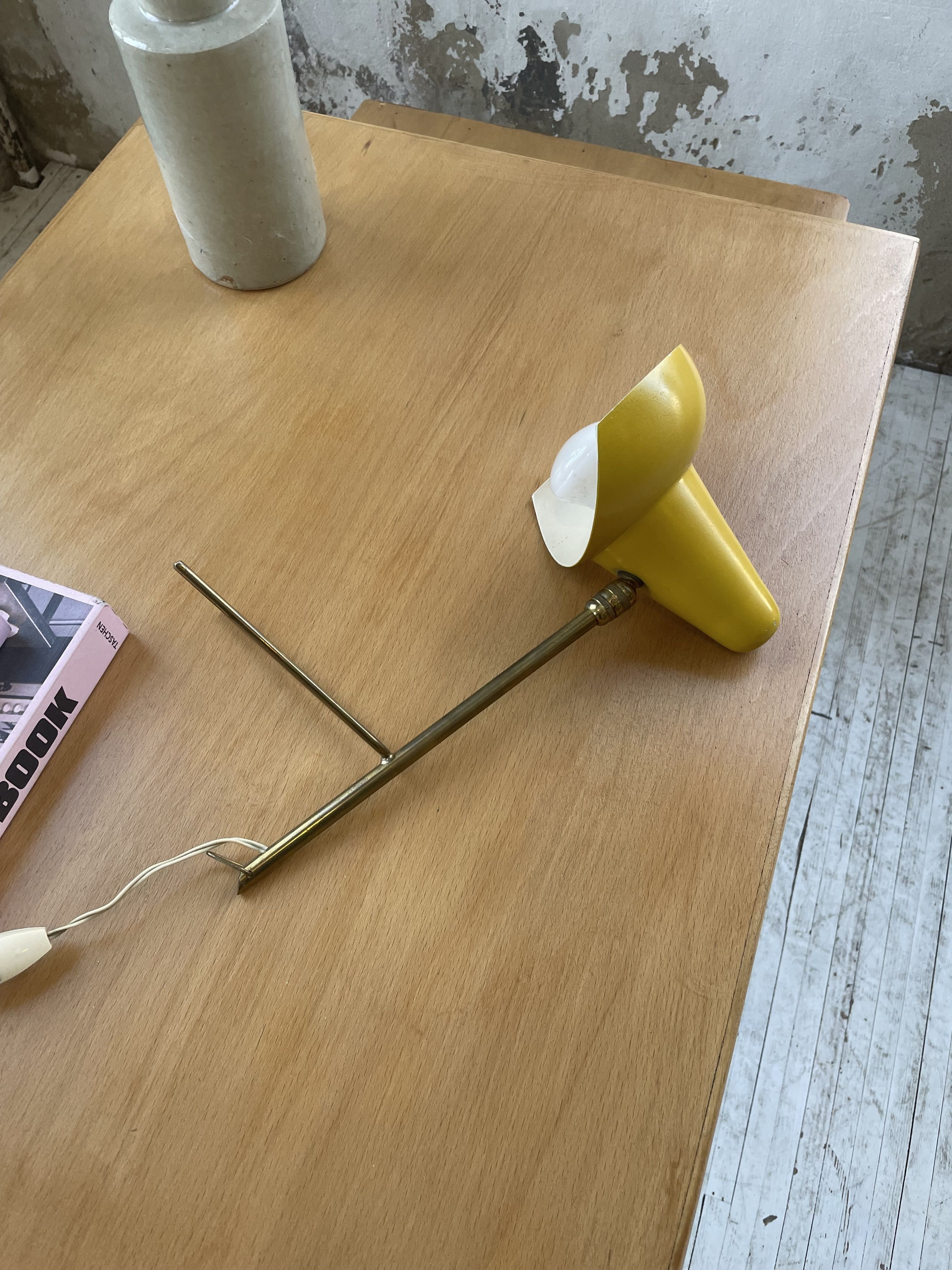 Lampe de bureau cocotte jaune
