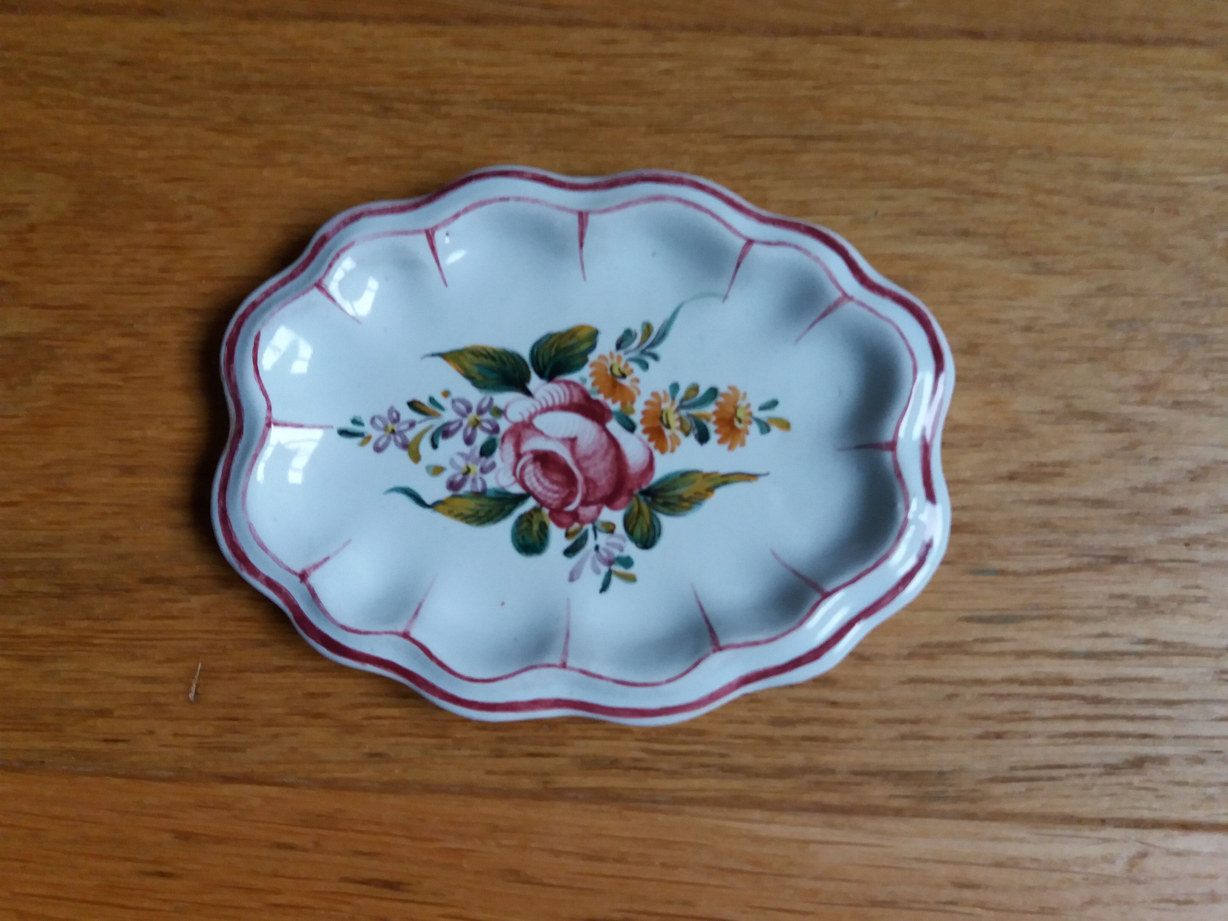 Ramekin cup in glazed ceramic decoration flowers painted