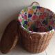 Panier à linge en osier vintage