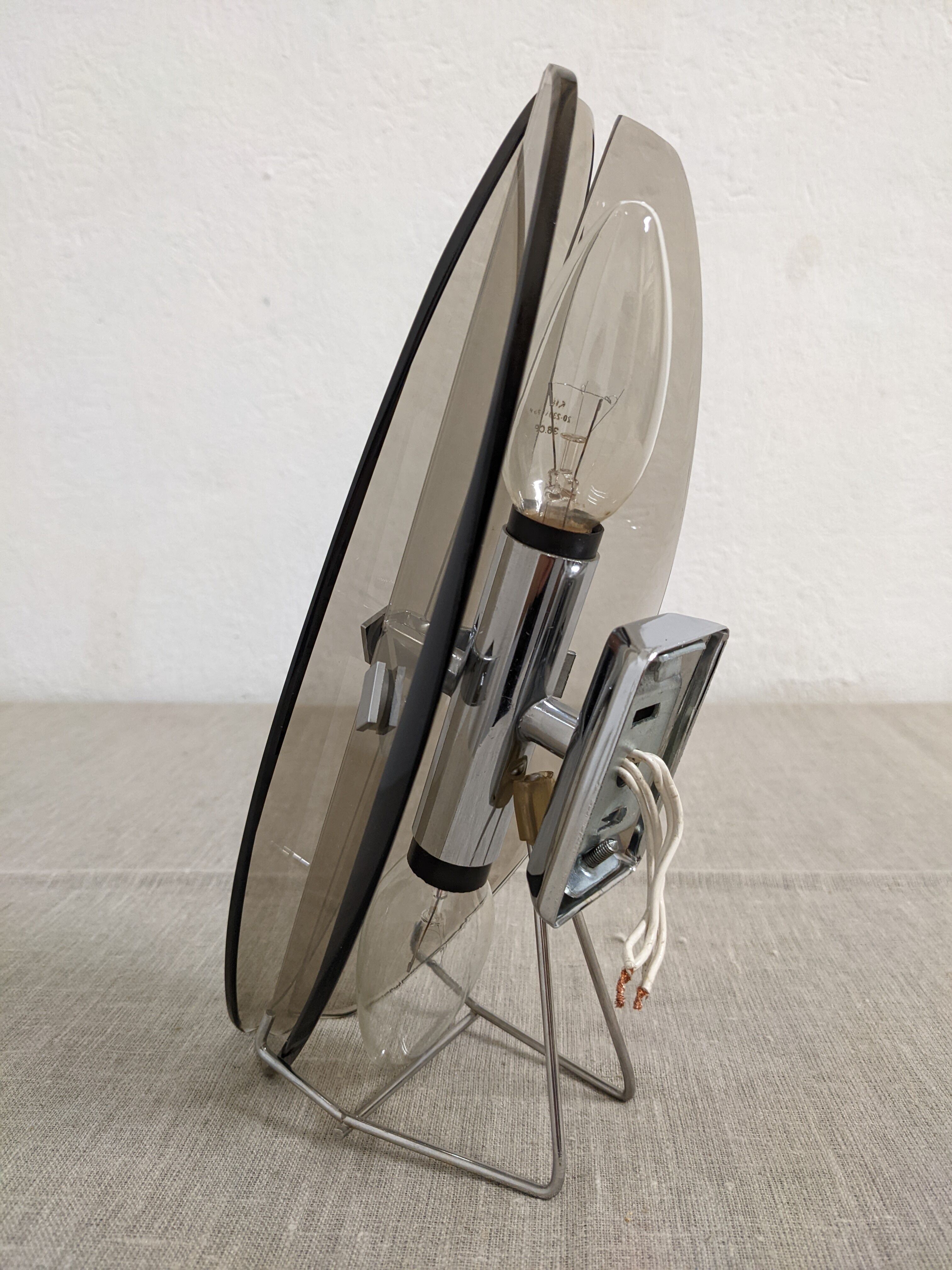 Italian wall lamp in smoked glass from the 60s/70s