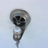 Cast iron bathtub on legs