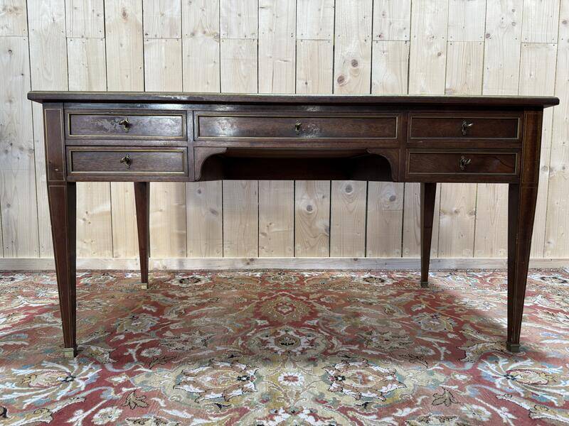 Bureau plat de style Louis XVI - Directoire en acajou