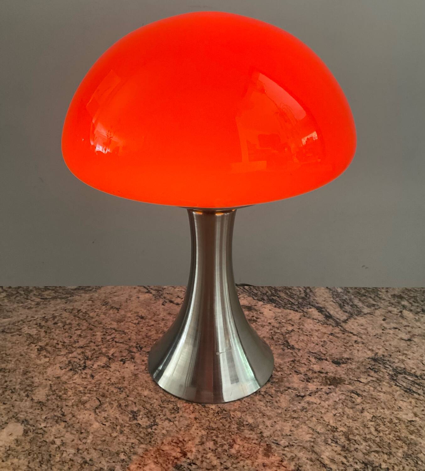 Lampe champignon vintage en opaline et métal