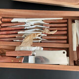 Cutlery box and meat log