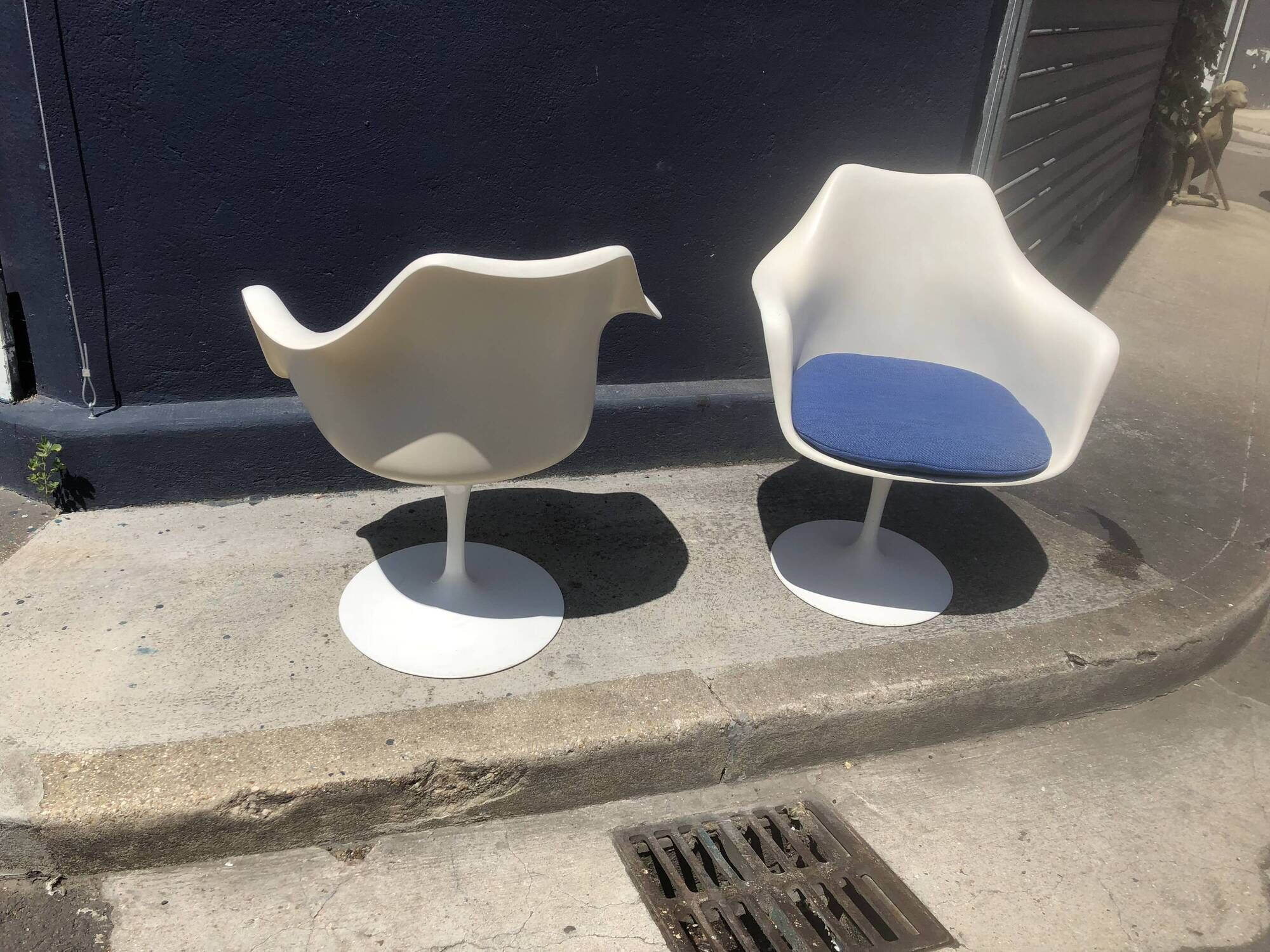 Pair of armchairs by Eero Saarinen for Knoll 1970