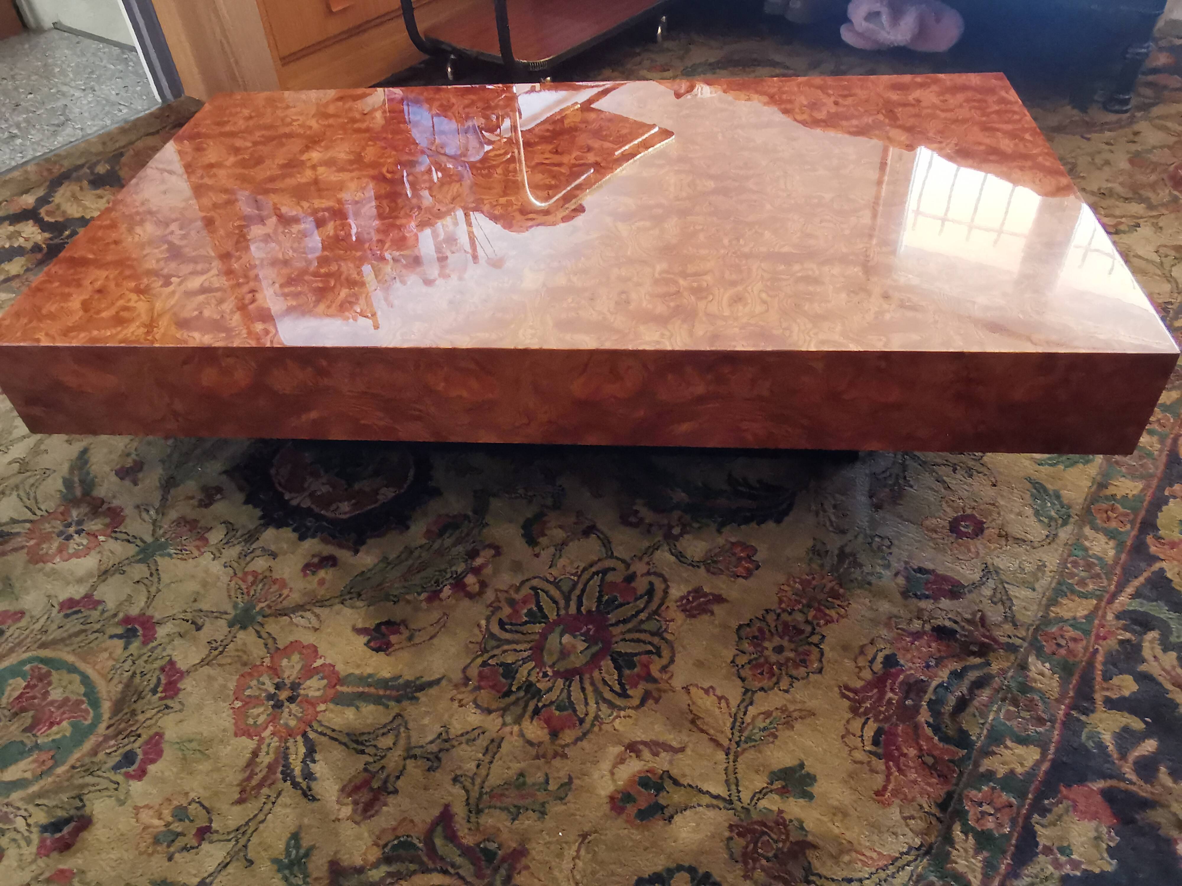 Gold magnifying glass coffee table 70