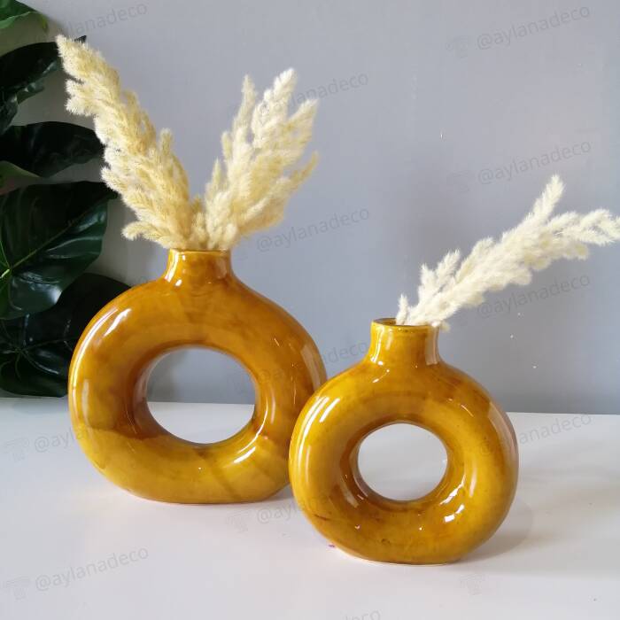 Ceramic vase