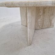 Table basse octogonale italienne en travertin, années 1980.