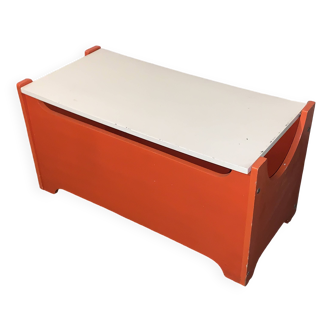 Vintage Space Age Italian Design Chest and Bench by Fratelli Reguitti