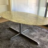 Oval table in Roche and Bobois marble, year 1975