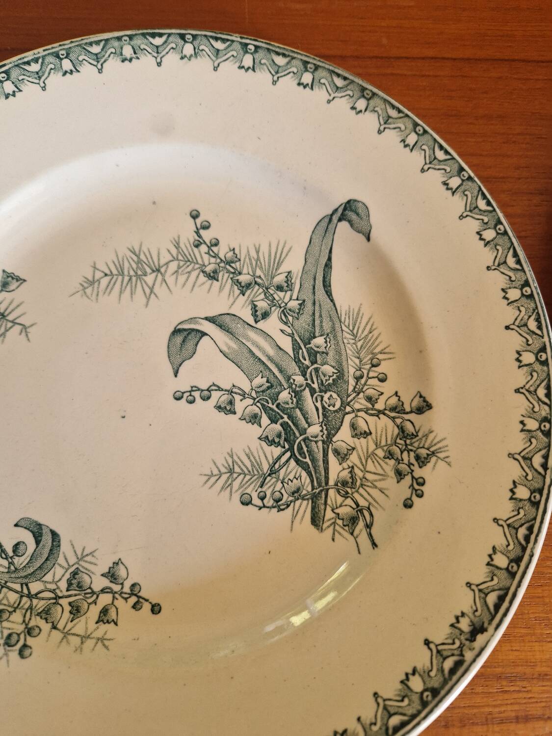 Set of 5 Saint Amandinoise Muguet Plates
