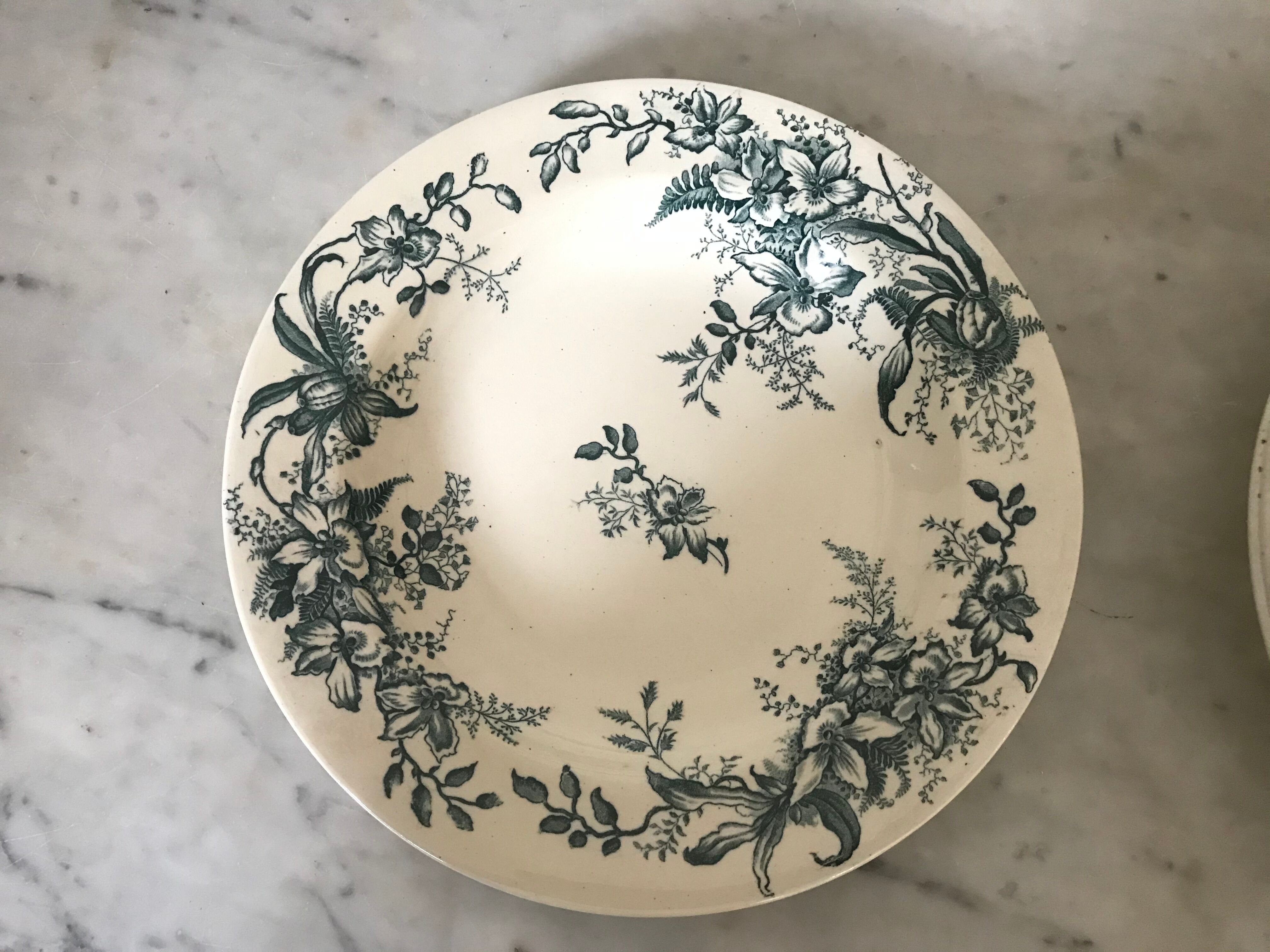 Six hollow plates Iron Earth