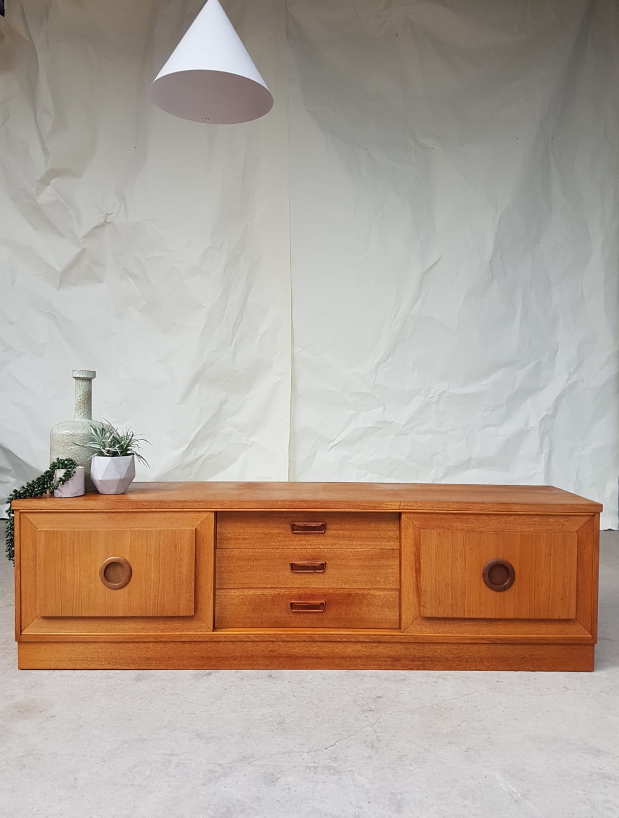 Vtg Mid Century Sideboard Danish Scandinavian Design Media Credenza Retro