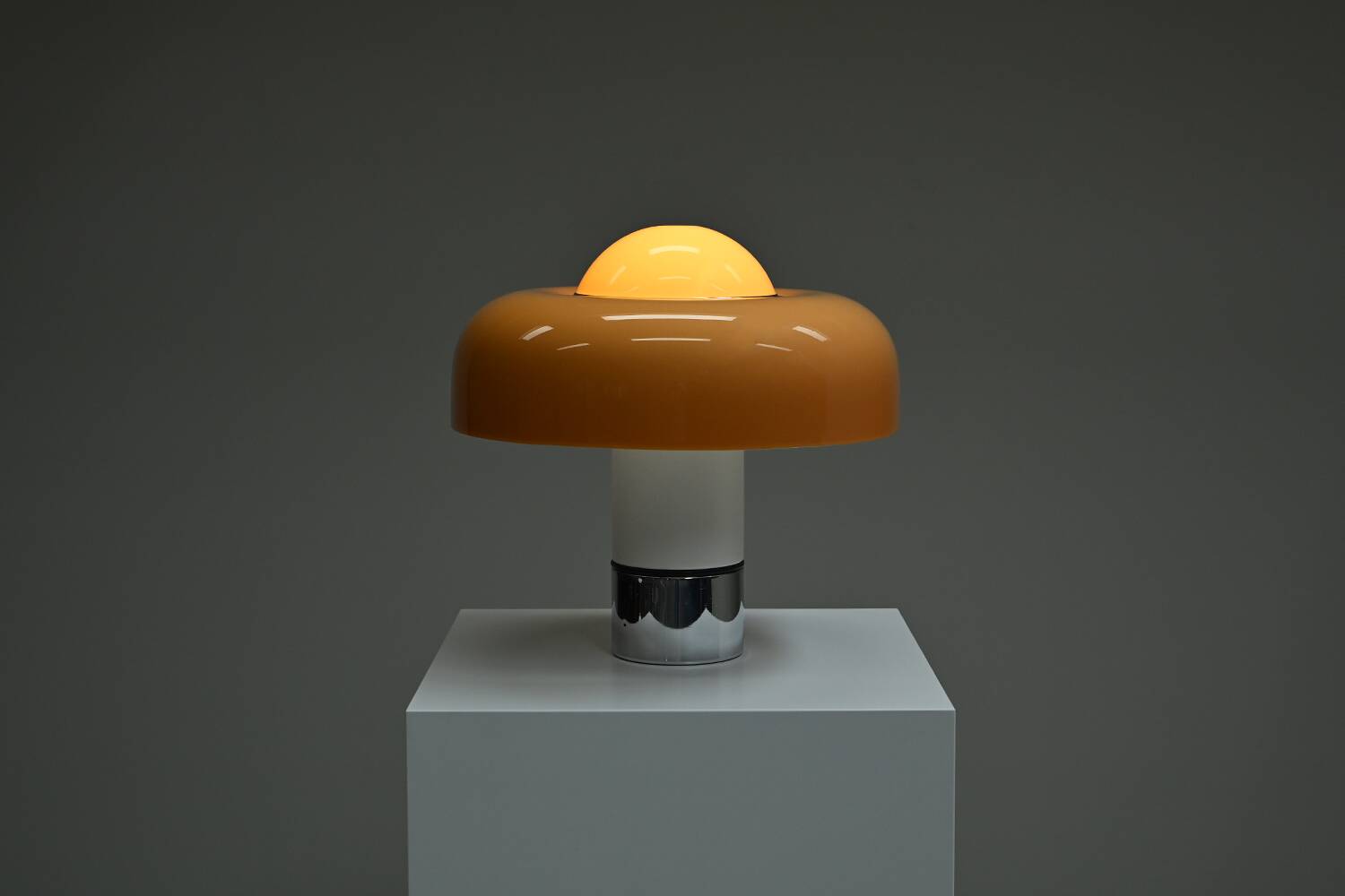 Brumbry table lamp by Luigi Massoni for Harvey Guzzini, 1960s Italy.