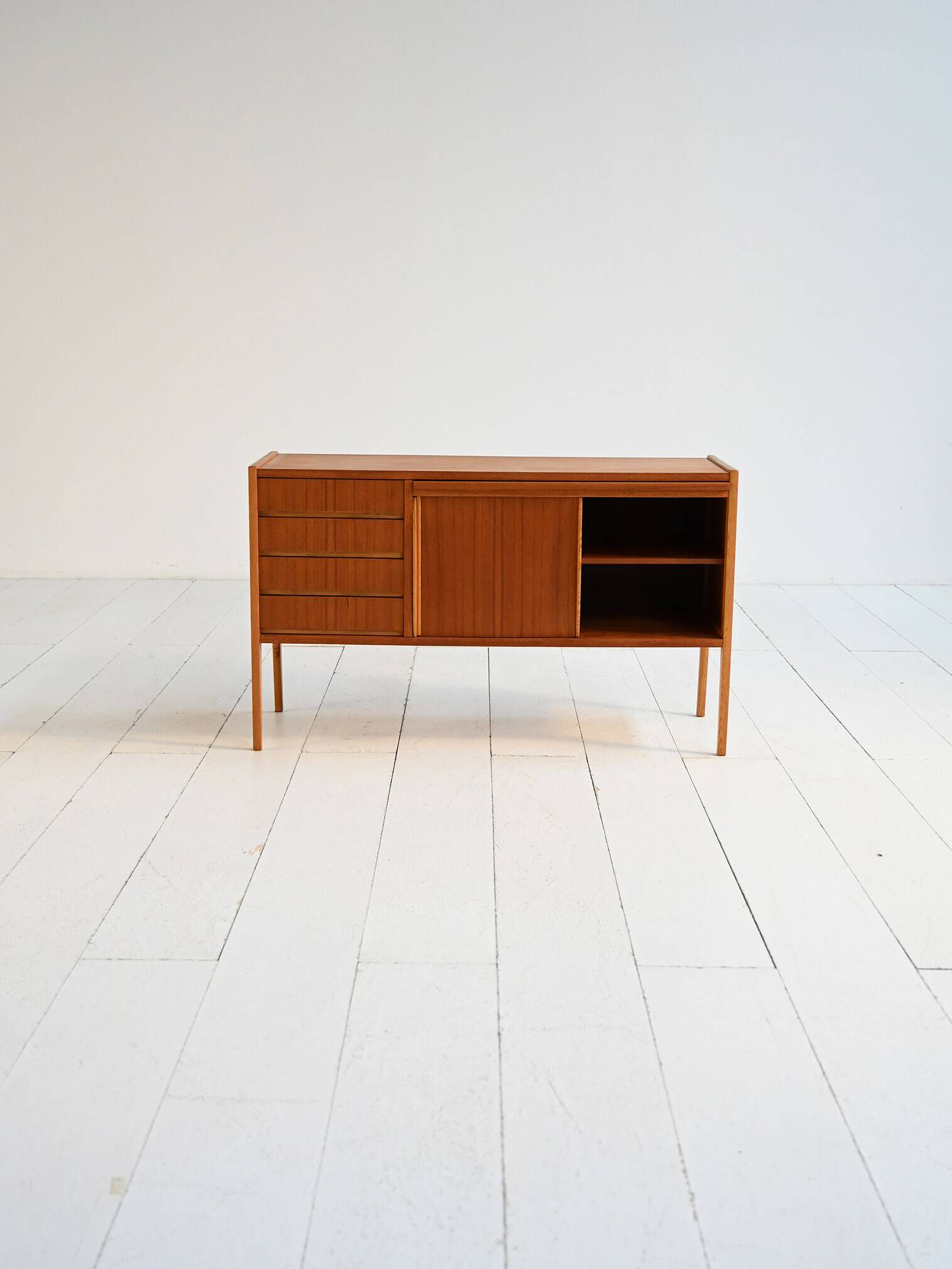 Buffet scandinave en teck avec bureau escamotable, années 1960