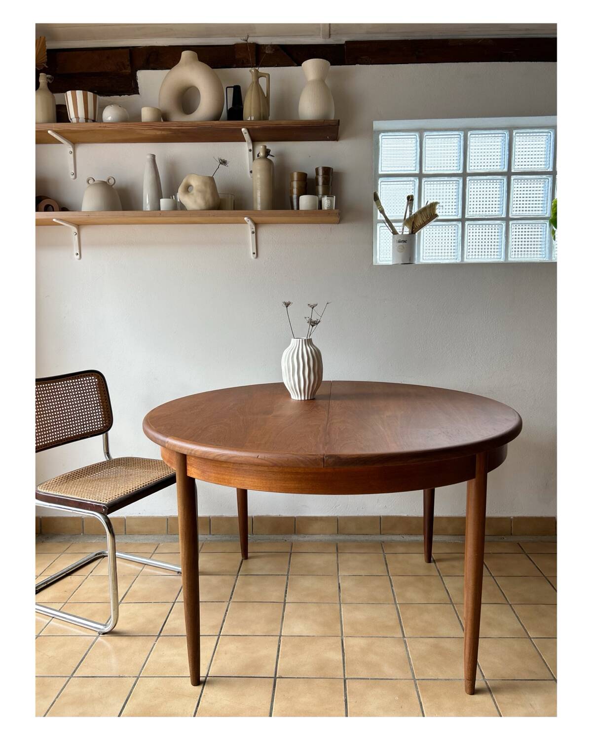 1960s extendable round table