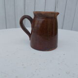 Sandstone pitcher