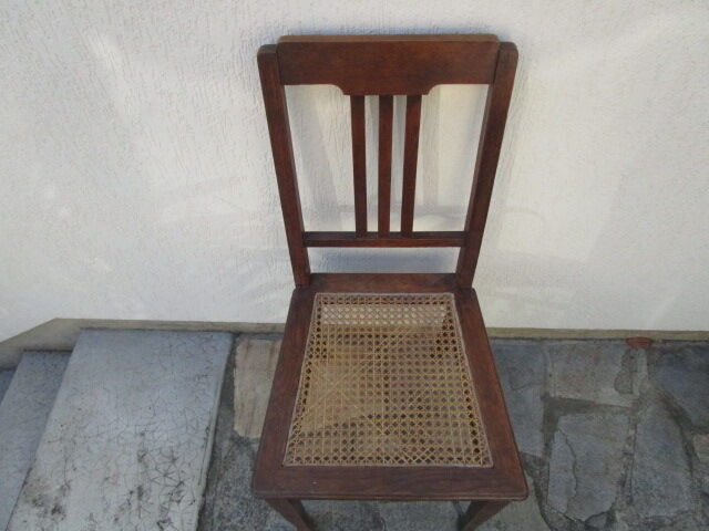 Chaise cannée ancienne