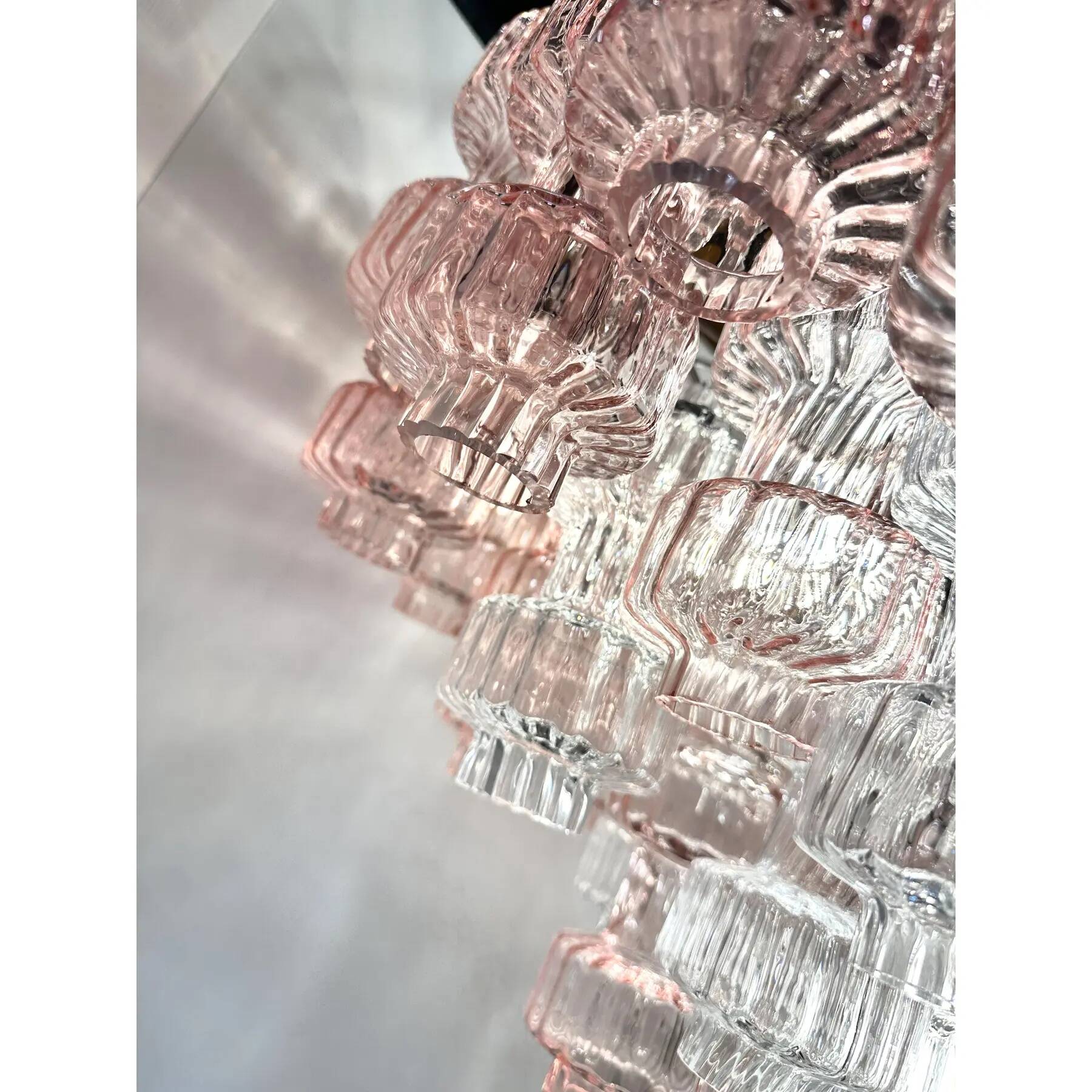 Romantic Venetian Pink "Rigadin Manubri" Murano Glass Chandelier in Venini