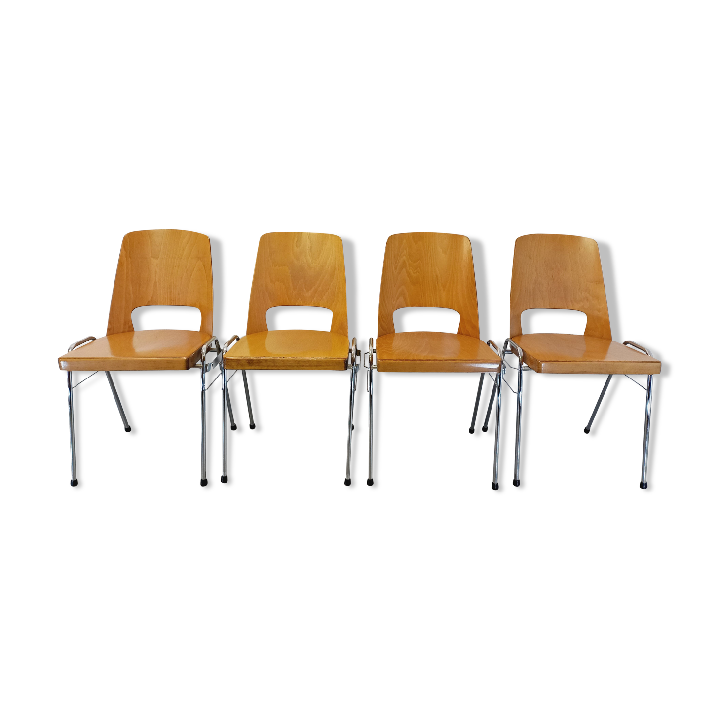 4 vintage stackable chairs model barrel Manhattan brand Baumann brand 70s