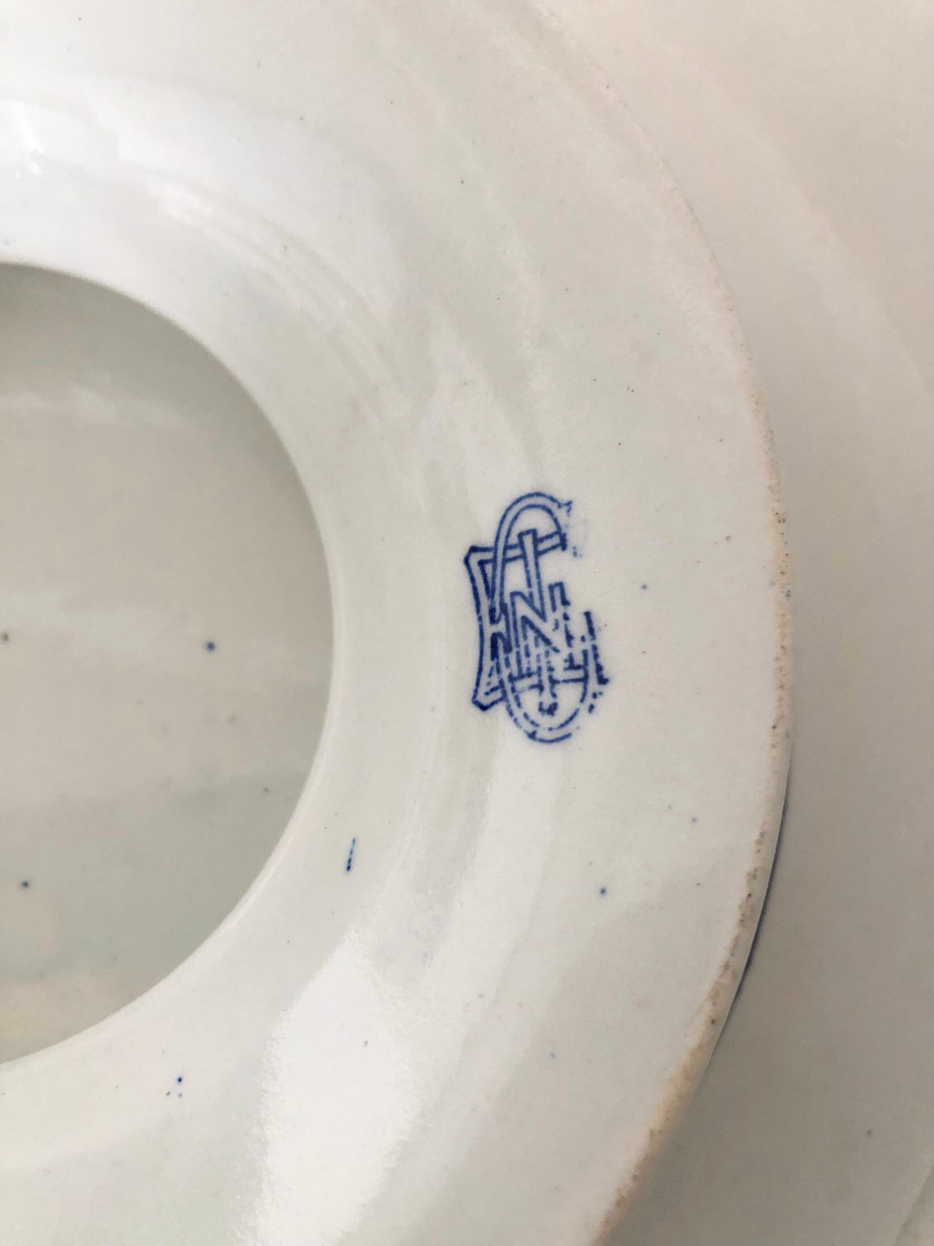 Dessert dish in gien