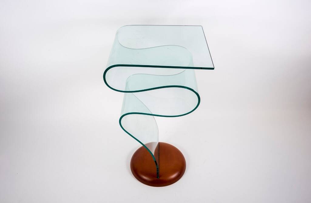Thermoformed Glass Table in the style of Fontana Arte