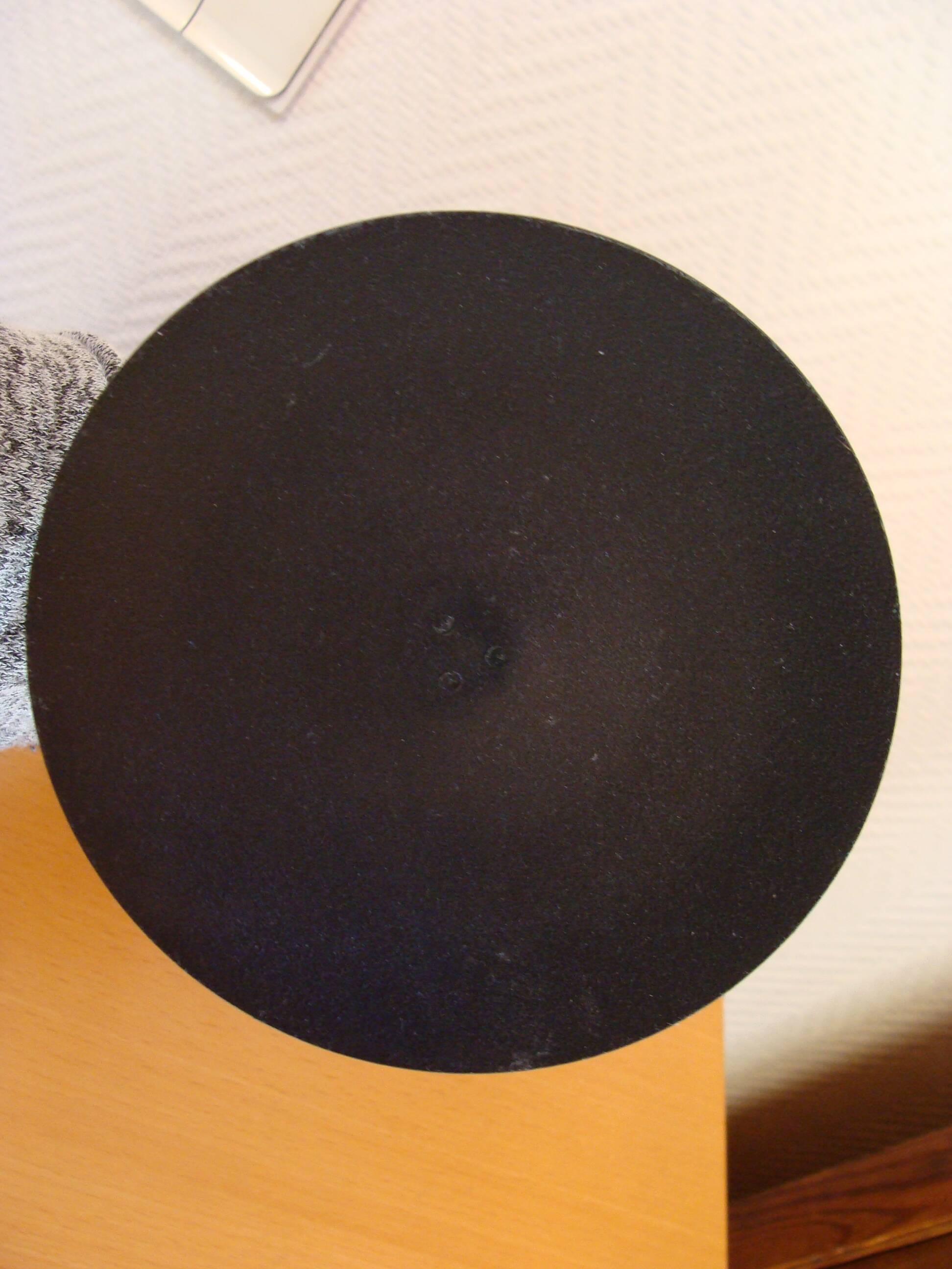 Large metal and glass tealight holder