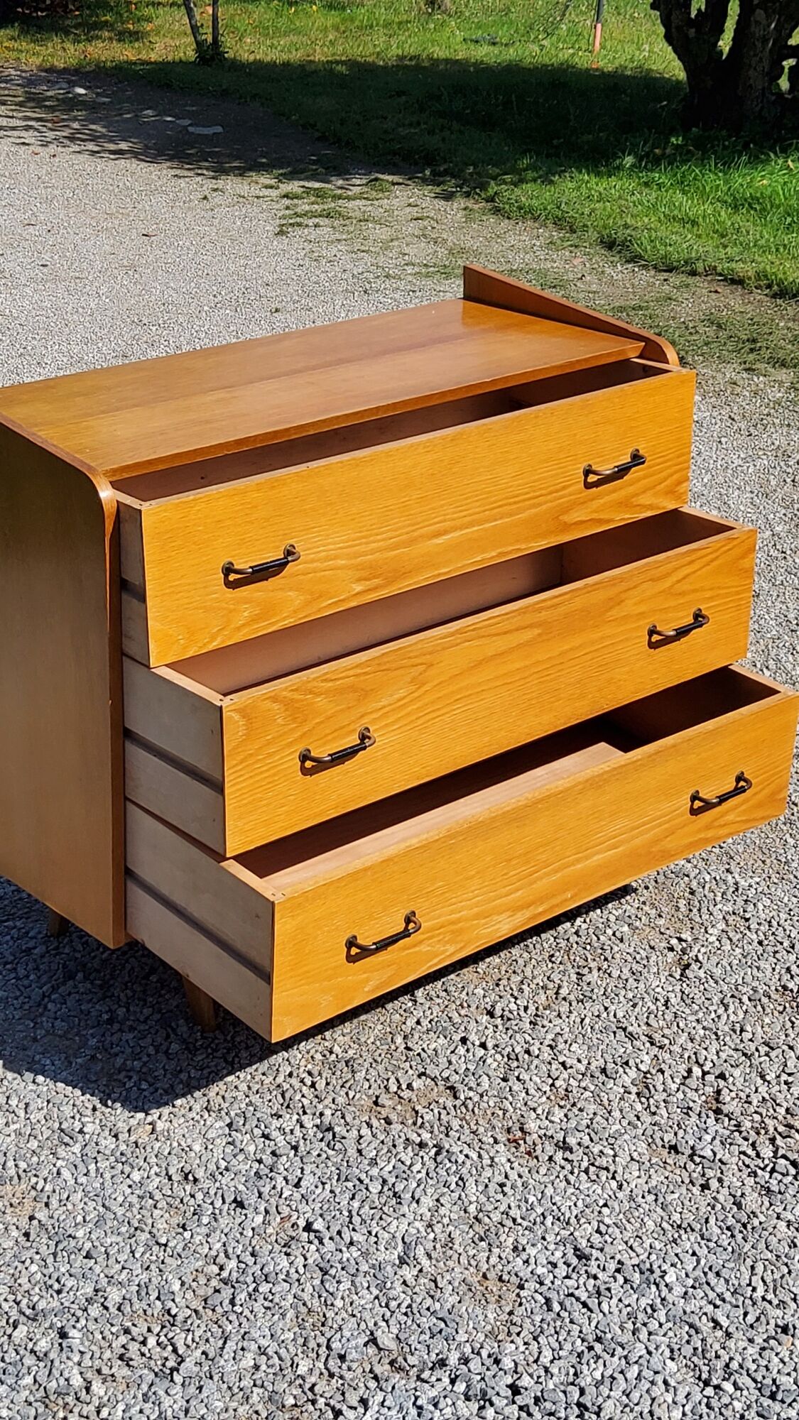 Vintage chest of drawers in golden blond oak legs compass and fins 3 drawers from the 50s