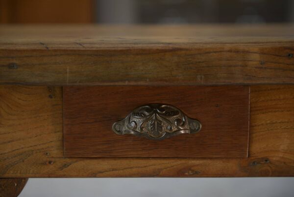 Table basse en orme massif 2 petits tiroirs 1950's