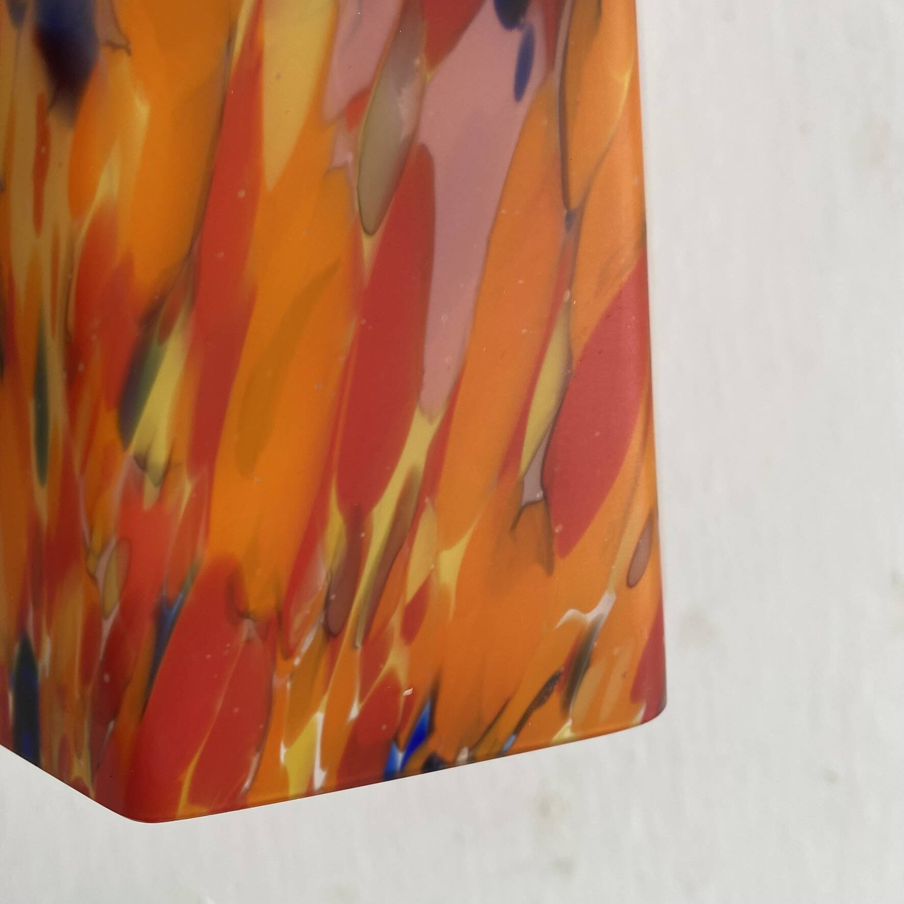 Retro suspension lampshade in speckled glass