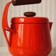 Kobenstyle Jens Quistgaard kettle in enameled metal & solid wood