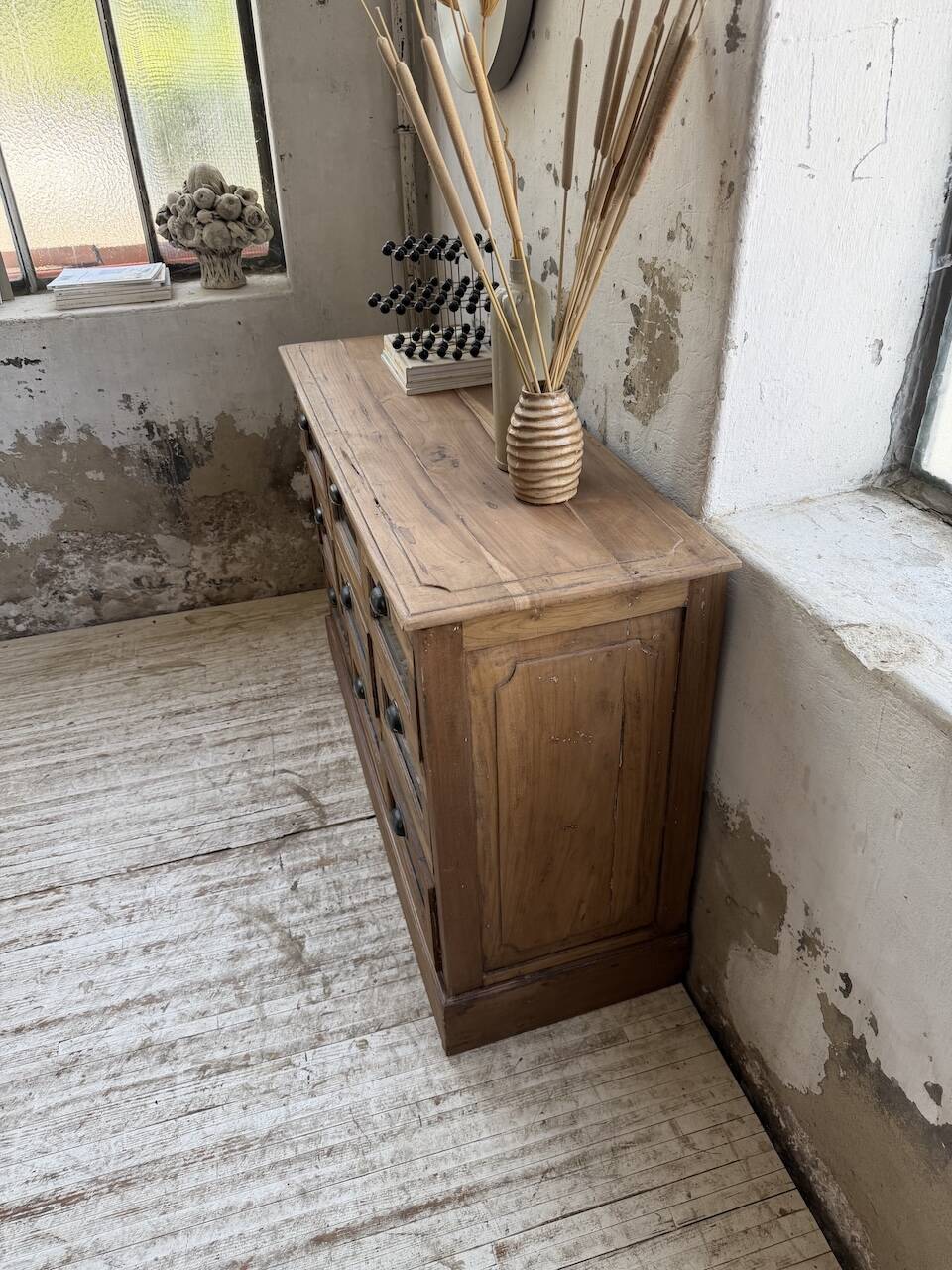 Grainetier meuble de métier en noyer 1950
